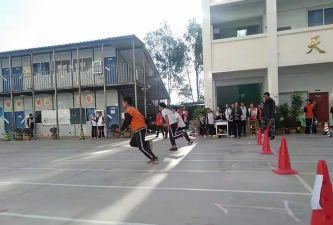 西山区云南建磷学校
