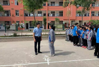 朴后中学