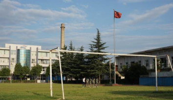 铁道部铜陵机车厂技工学校