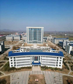 邹城市职业中专