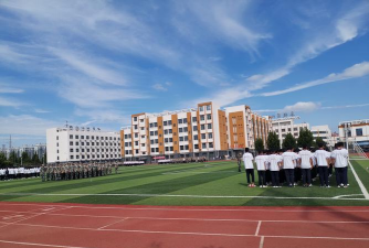 绰尔林业局中学