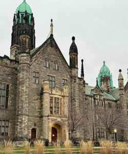 三一大学学院