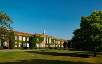 瑞特大学学院