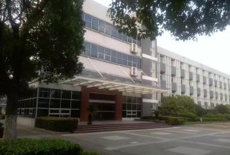 江阴市周庄中学