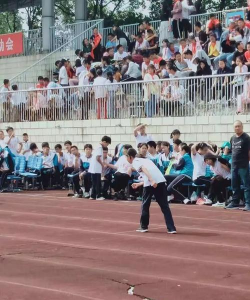 江阴市石庄中学
