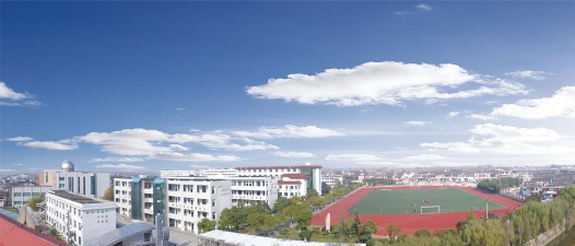 江都市丁伙中学
