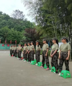 周塘中学