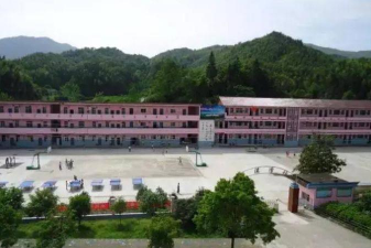 袁州区柏木中学