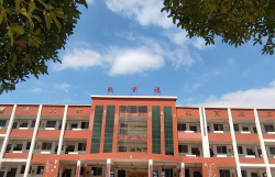 桃园县立龙兴国中