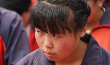 礼县罗坝乡初级中学