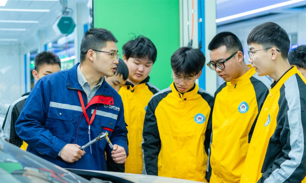 贺州市汽车专修职业技术学校