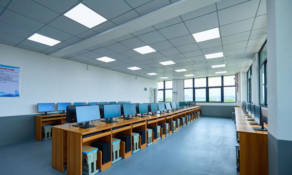 辽宁计算机学校