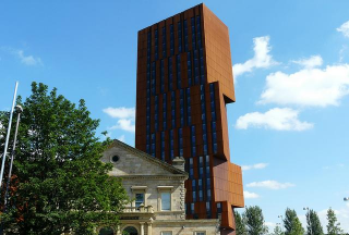 利兹城市大学