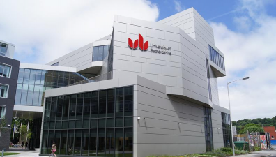 贝德福特大学