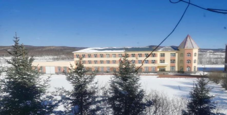 鄂伦春自治旗民族职业高中