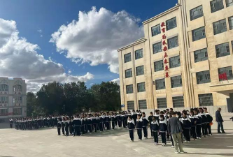 格尔木市河滩民族希望学校