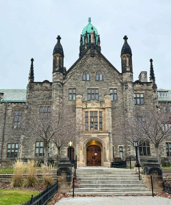 三一大学学院