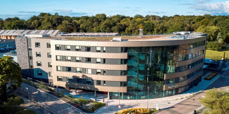 英欧脊骨神经科医学院