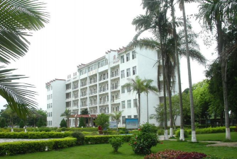 广西民族高级中学