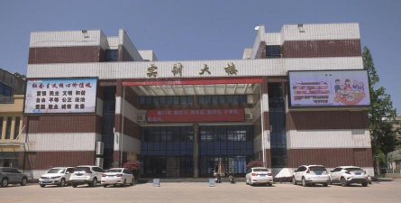来宾市育才高中