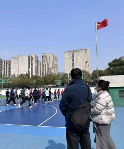 无锡市侨谊实验中学