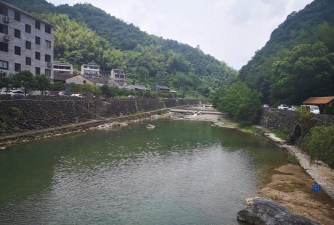 天台泳溪中学