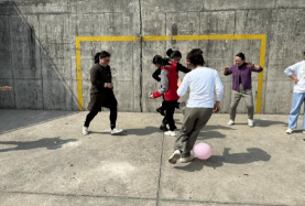 方巷镇中心中学