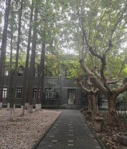 扬州市施桥中学