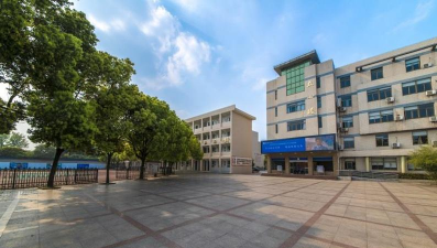 江都市第一中学