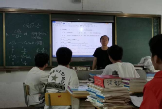 江西余江桃李中学