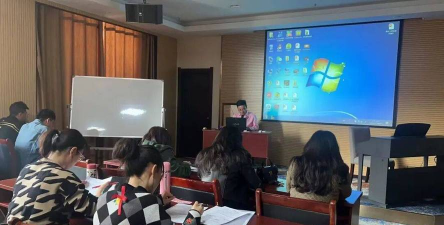 会宁县老君坡乡初级中学