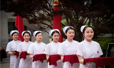 吕梁市卫生学校