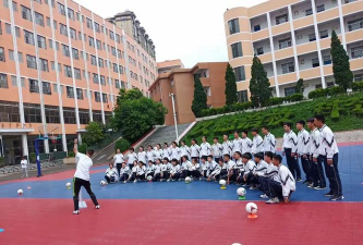 赫章县六曲河镇初级中学