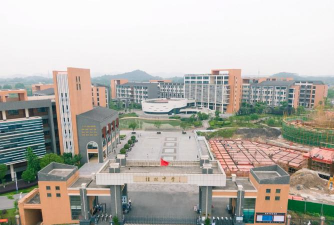 新都镇桂林初级中学