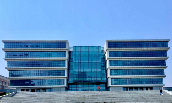 湖北建筑学校