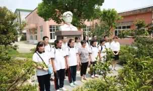 上海市吕巷中学