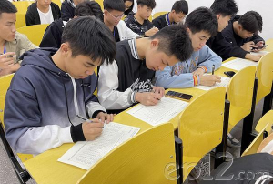 柳州市技工学校