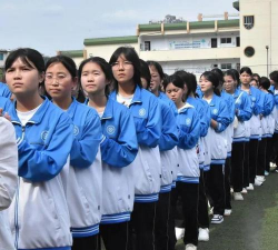 安顺市民族中学
