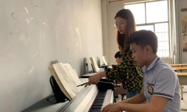 海南南方民族艺术学校