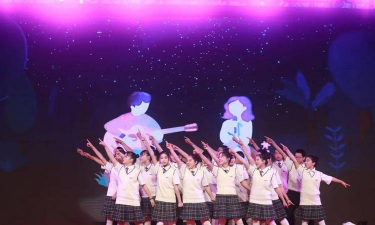 桂林市第三中学桂林德智外国语学校