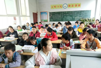 会理县绿水乡拉拉实验学校初中部