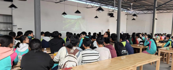 宜兴市西渚中学