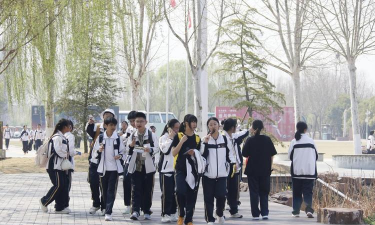 高邮经济开发区初级中学
