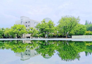 浙江临海市外国语学校