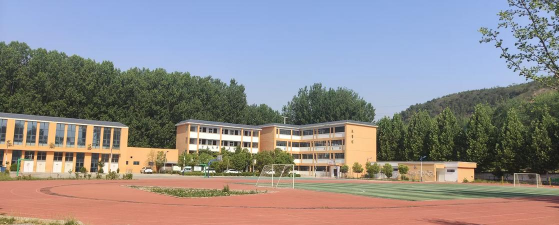 颍州区三十里铺洄溜学校