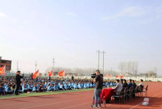 颍东区河东办十六中学