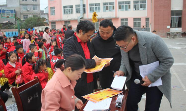 临泉县吕寨任庄初级中学