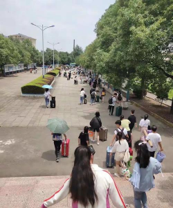 罗市初中