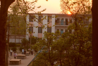漯河市铁路中学环境