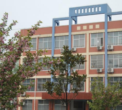 洛阳市第五十八中学环境